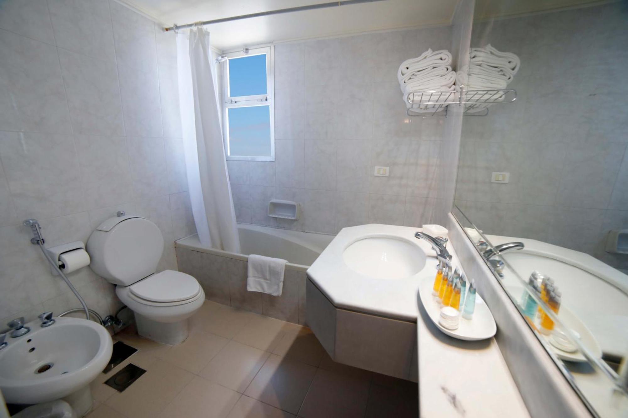 Holiday Home Suites เบรุต ภายนอก รูปภาพ
